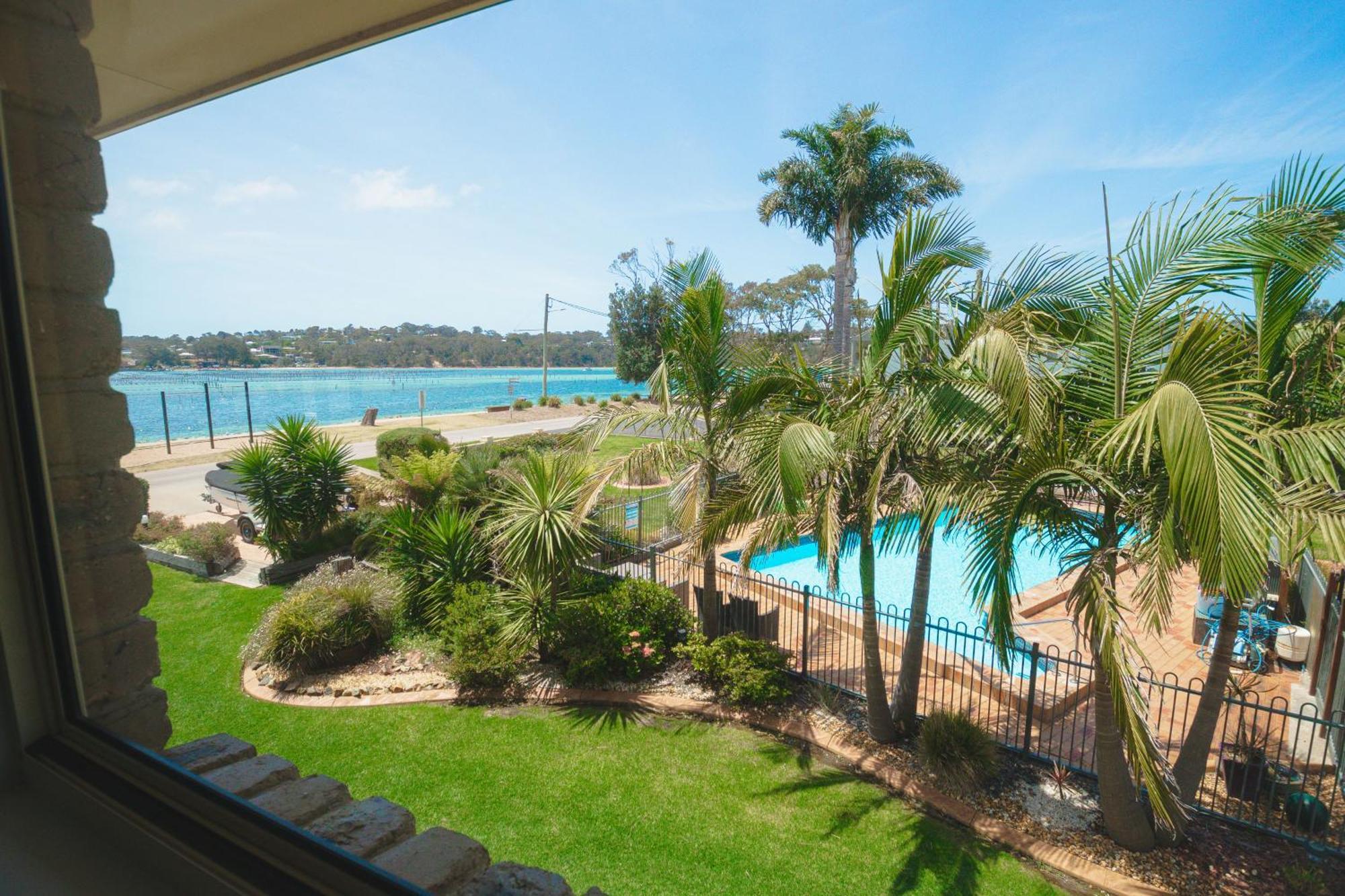 The Retreat Lakeside Merimbula Exteriör bild